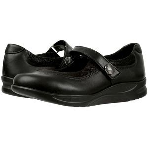 S.A.S. Size 8.5 Wide Black Step Out Mary Jane Shoe